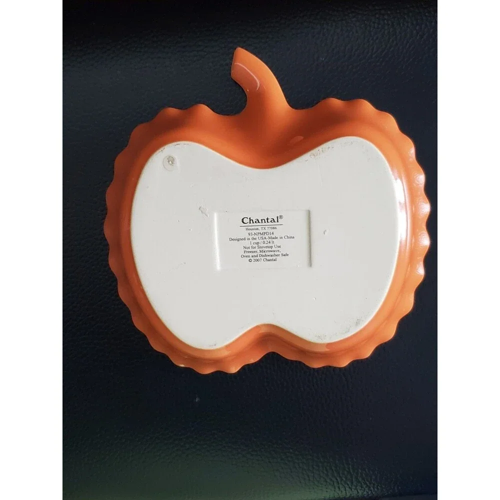 Chantal Orange Pumpkin Scalloped Edge 1 Cup Ramekin Baking Dish 7